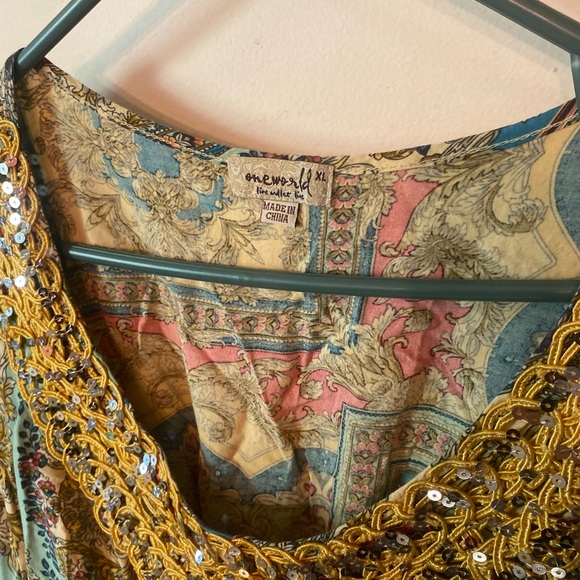 Emerald blouse - Picture 2 of 10